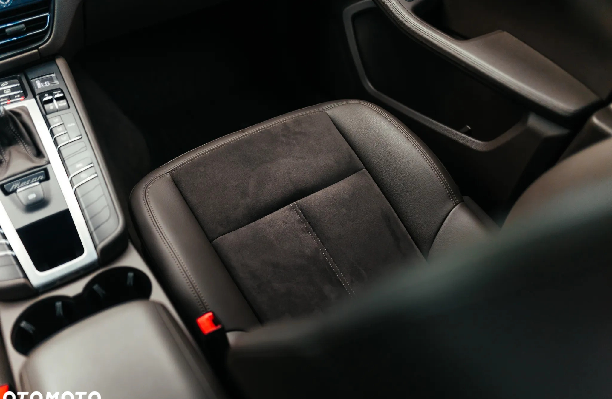 Porsche Macan cena 269900 przebieg: 87800, rok produkcji 2020 z Gryfice małe 254